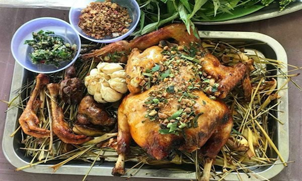 Gà đốt lá chúc			