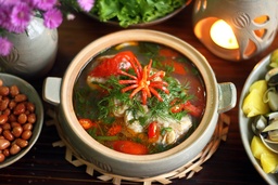 LẨU CÁ LĂNG MĂNG CHUA